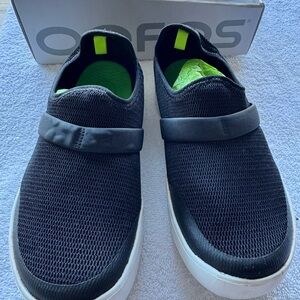 OOFOS Women’s Black Slip-On Shoes